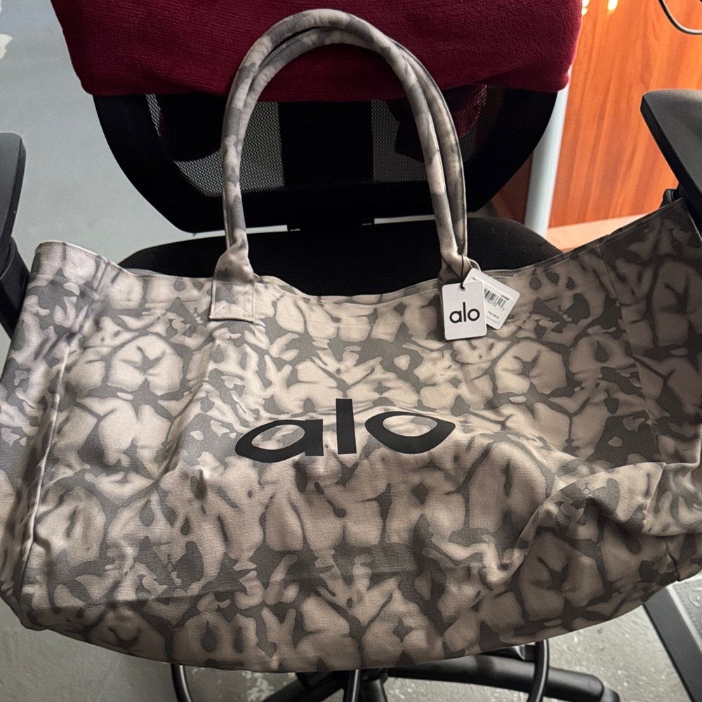 ALO Yoga Tiedye Gray Tote Bag